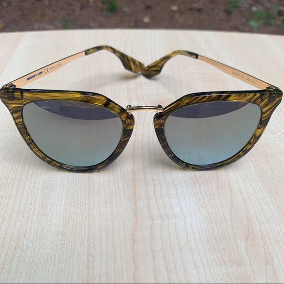 Sold out 💫 ALEXANDER MCQUEEN Luxe Sunglasses Cateye Wood Grain Mirrored lenses - Picture 2 of 11